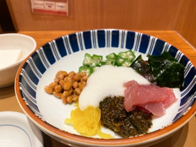 編集部任意記事｜やよい軒の「アカモクねばとろ定食」